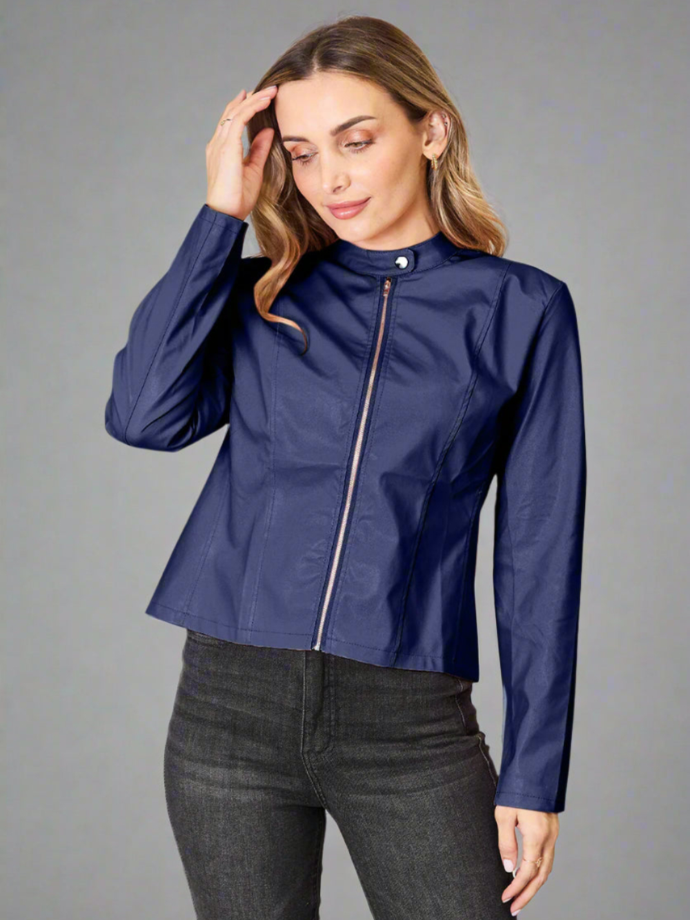 Ursula – Jacke mit Stehkragen und Reißverschluss
