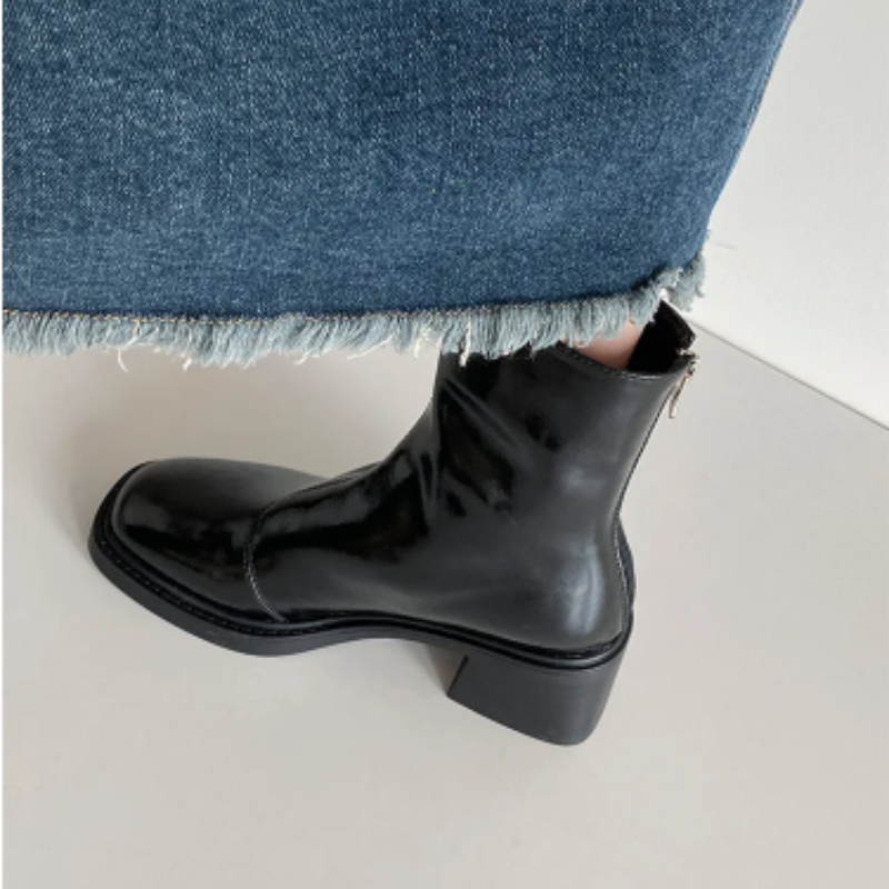 Ursula – Stiefelette Mit Quadratischer Spitze Und Absatz