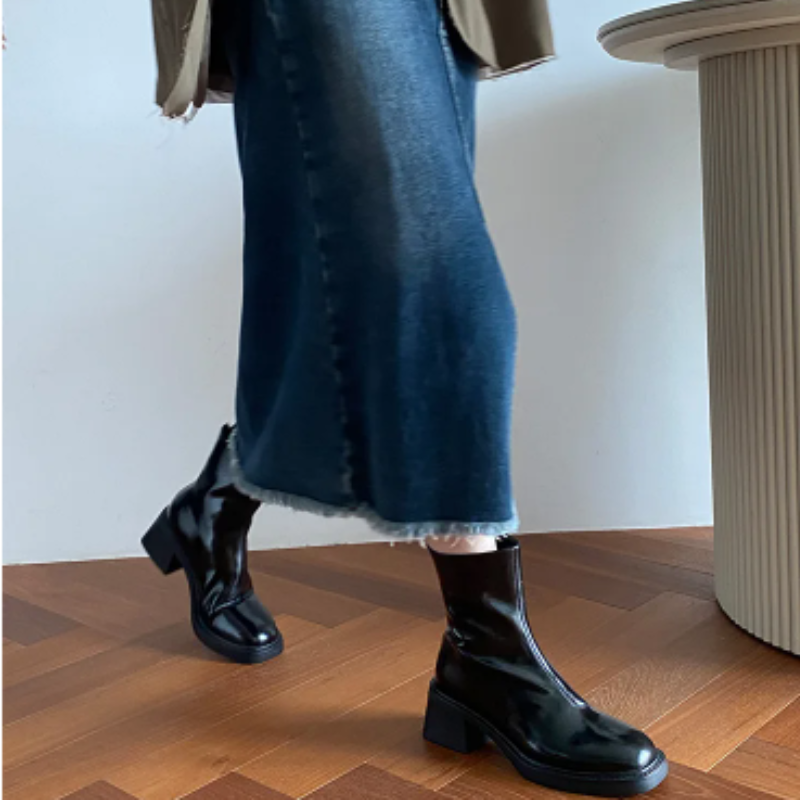 Ursula – Stiefelette Mit Quadratischer Spitze Und Absatz