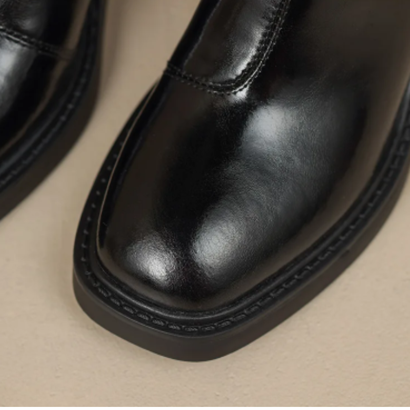 Ursula – Stiefelette Mit Quadratischer Spitze Und Absatz