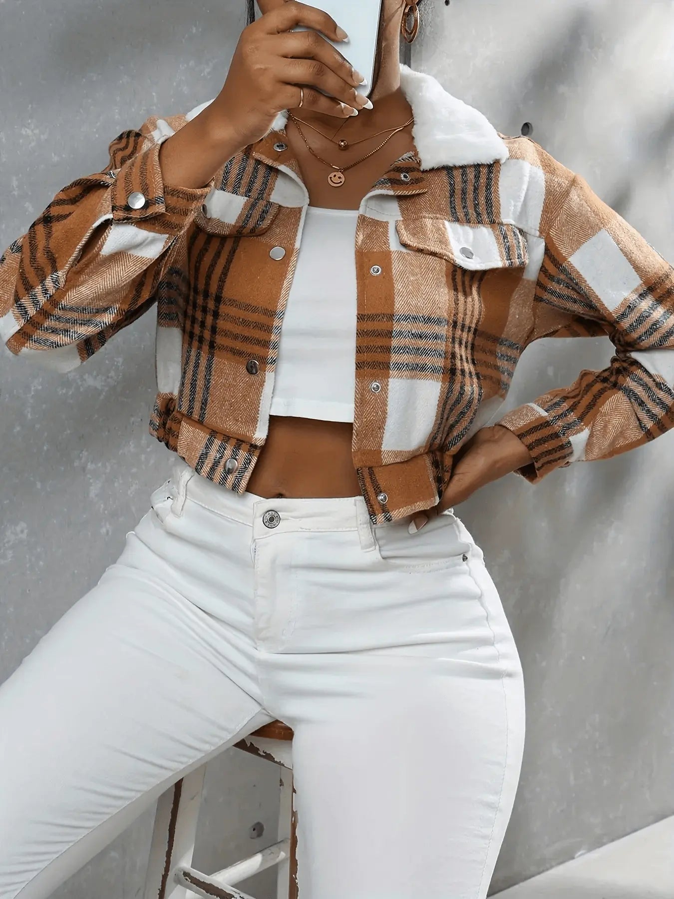 Adina – Stylische Damen Bomberjacke Braun Mit Winterwärme