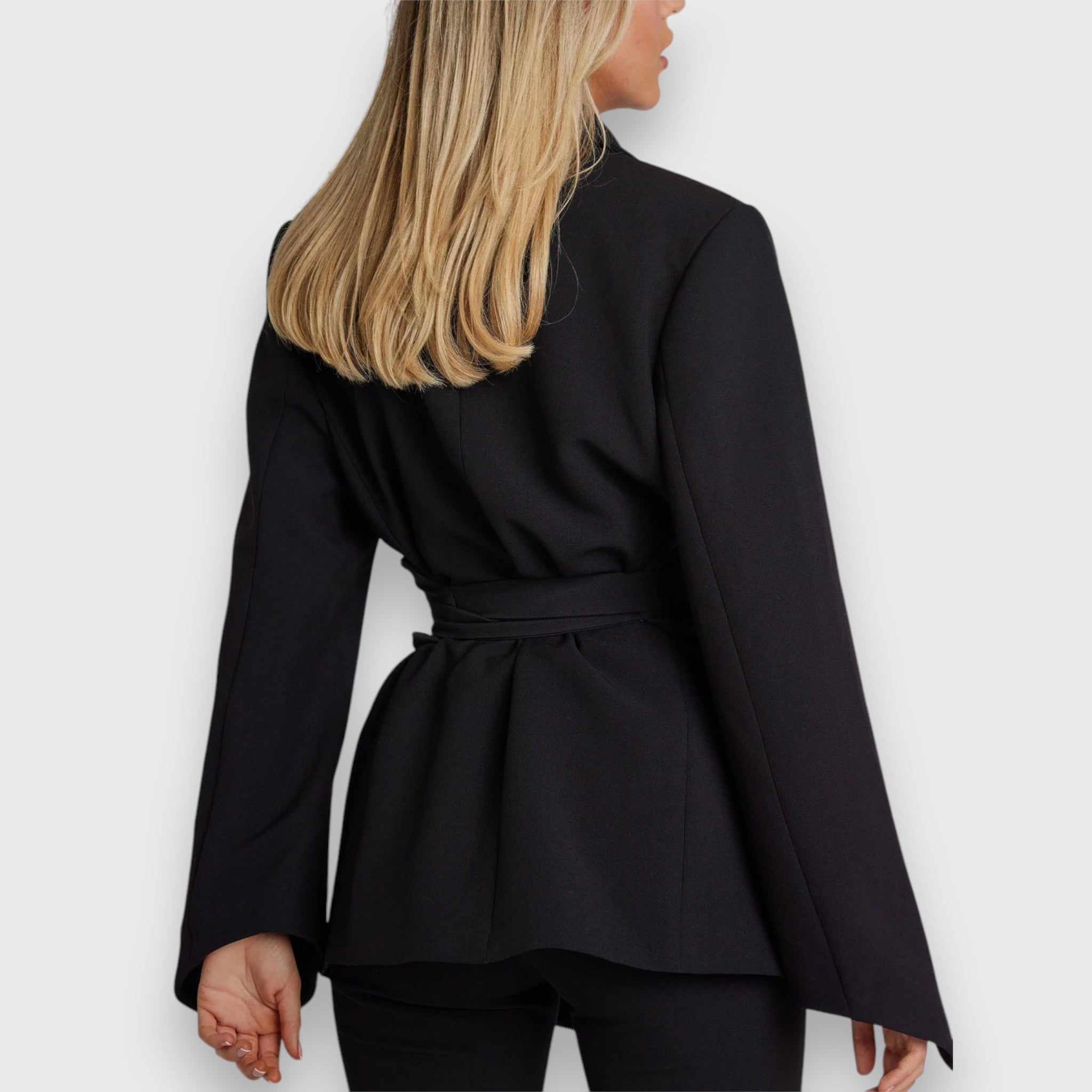 Fabienne – Herbst/Winter Blazer mit Gürtel