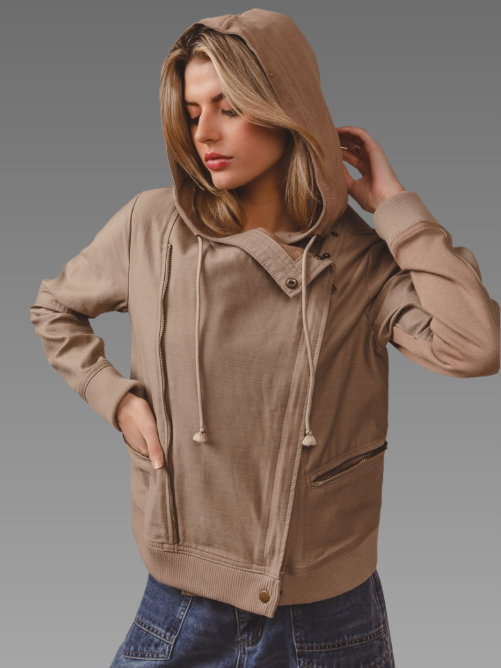 Ulrike – Modische Jacke im Biker-Stil