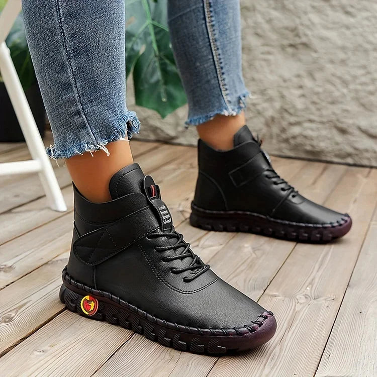 Sina – Elegante orthopädische Stiefel