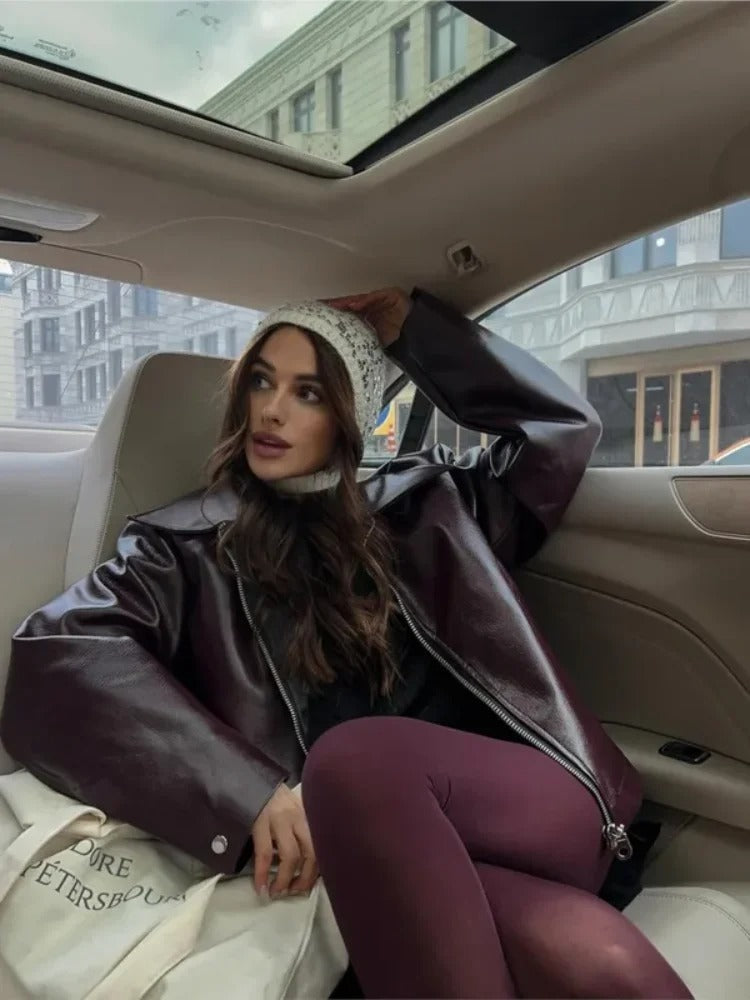 Mila - Luxuriöse rote Herbstjacke aus Leder