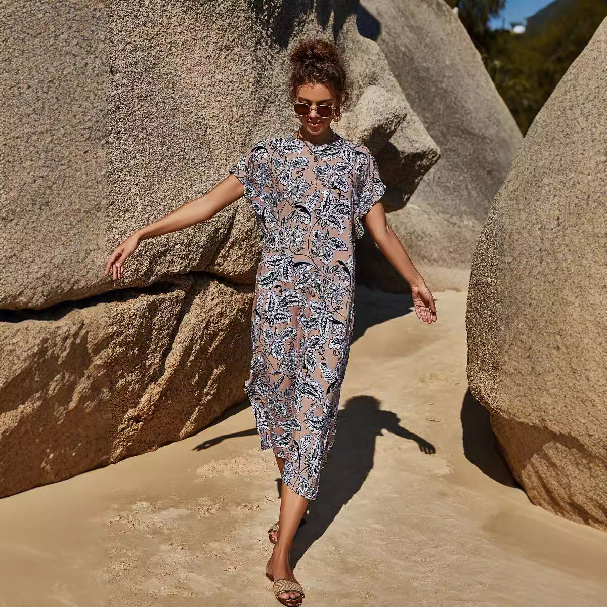 Amalia- Damen Maxikleid mit floralen Mustern und Ärmeln Kaffee 1