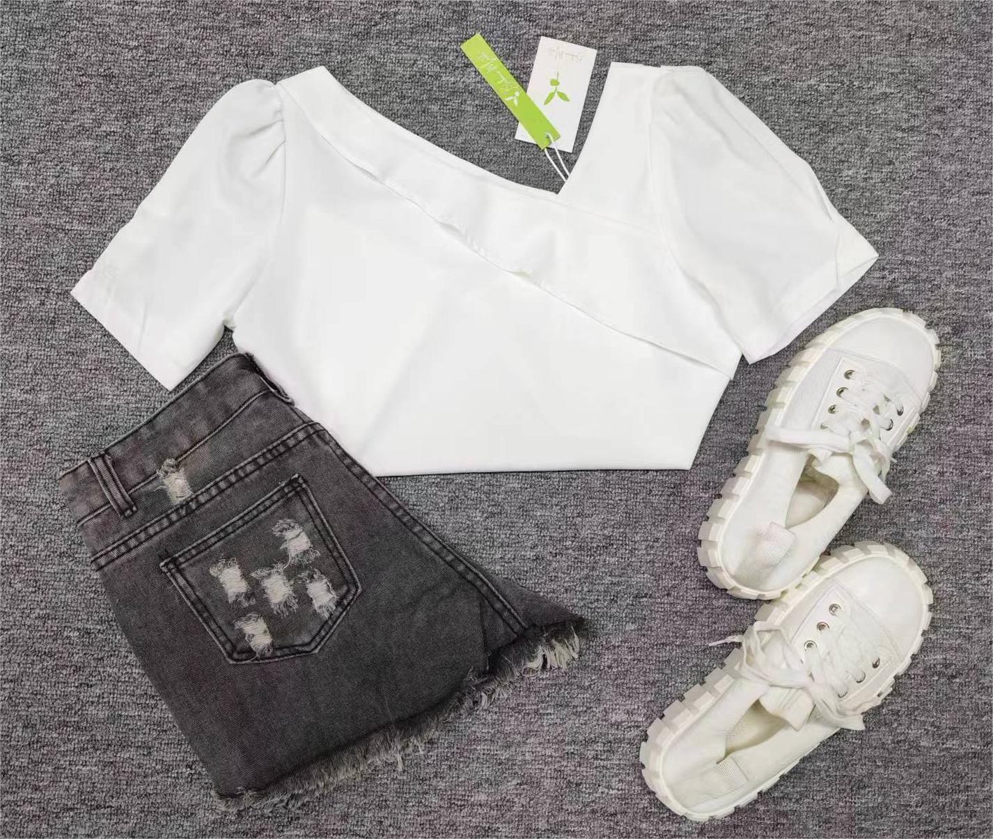 Amelie - Solides Puffärmel Top Weiß 8