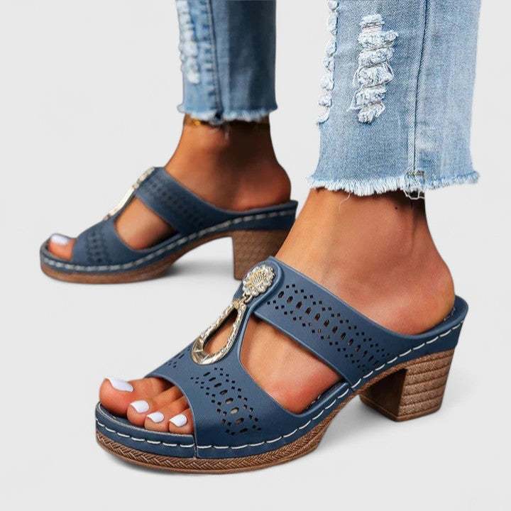 Antonia – Orthopädische Sandalen 6