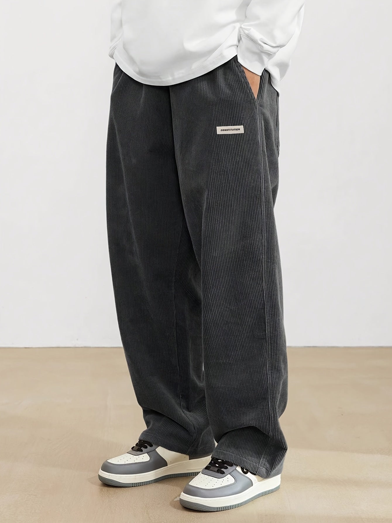 Benedikt - Herren Cordhose mit Taschen 8