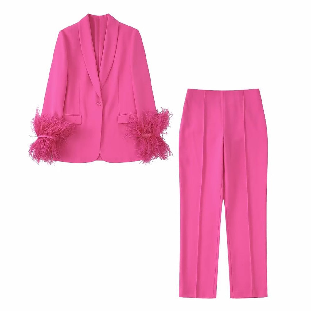 Bettina – Rosa Ensemble mit Federn 3