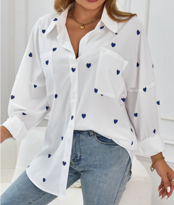 Dalina – Weißes Damenhemd mit Herz-Details Weiß und Blau