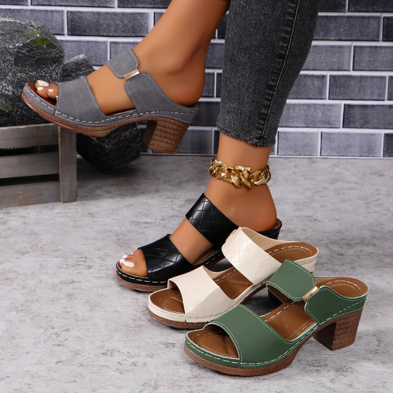Genoveva- Vielseitige Sandalen mit Blockabsatz