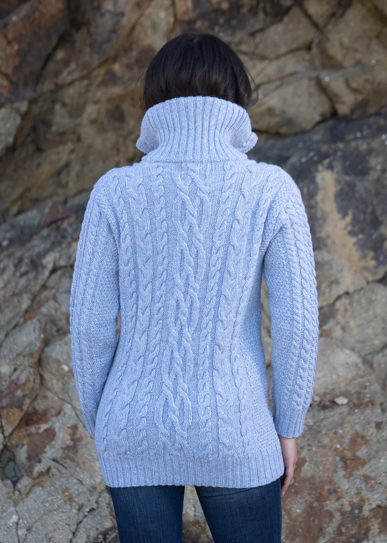 Helga - Aran Claddagh Zip Cardigan Himmelblau