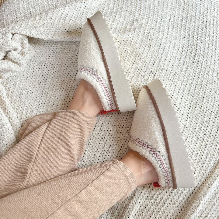 Betty- Fleece Slipper