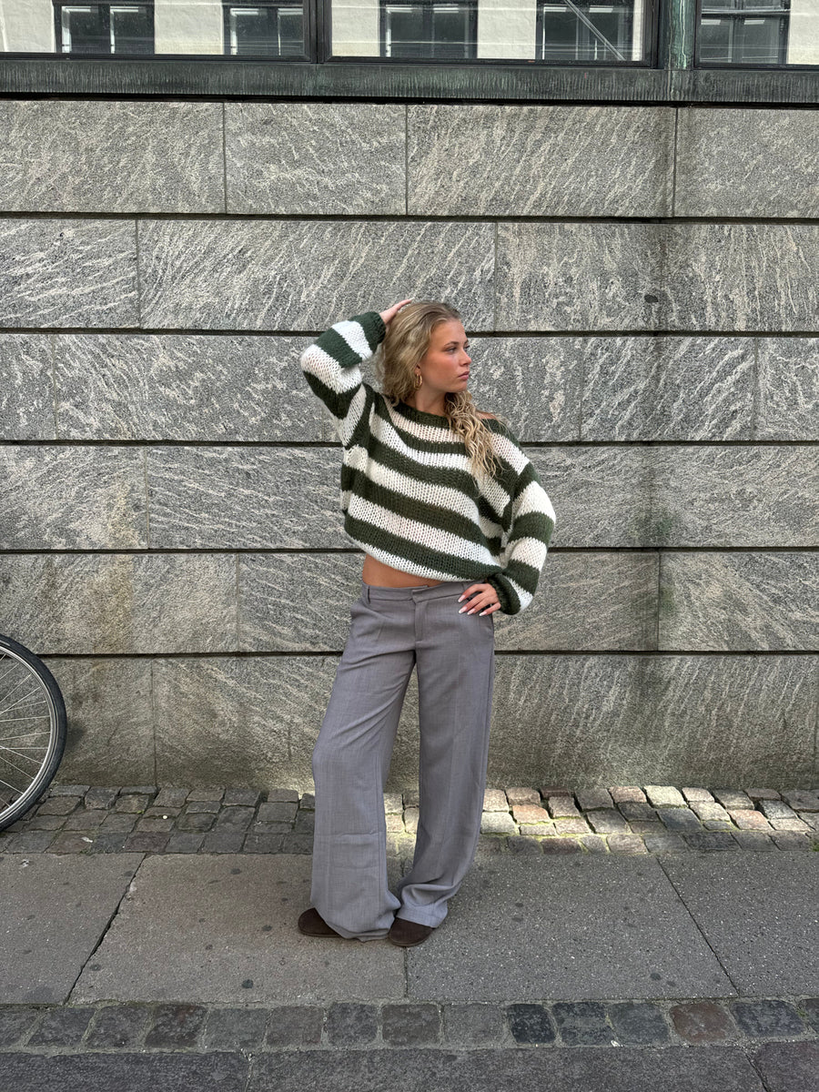 Levora - Striped Knit