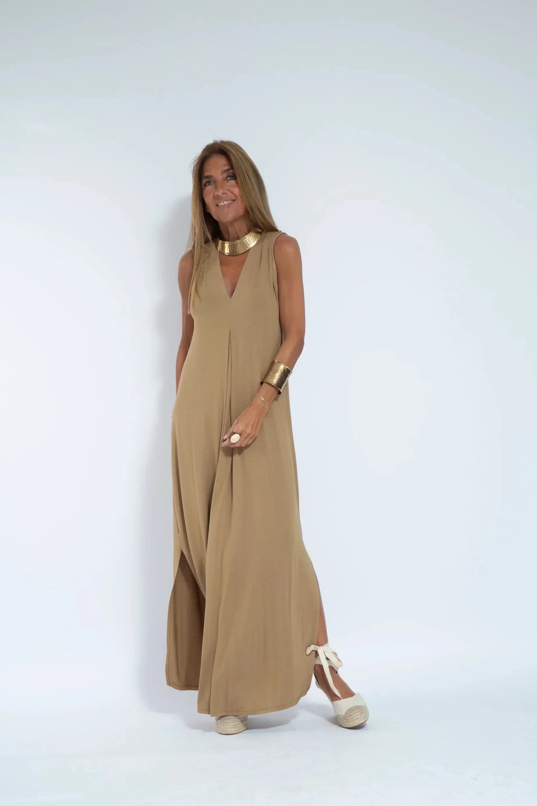 Janette- Schlankes Kleid Kaffee