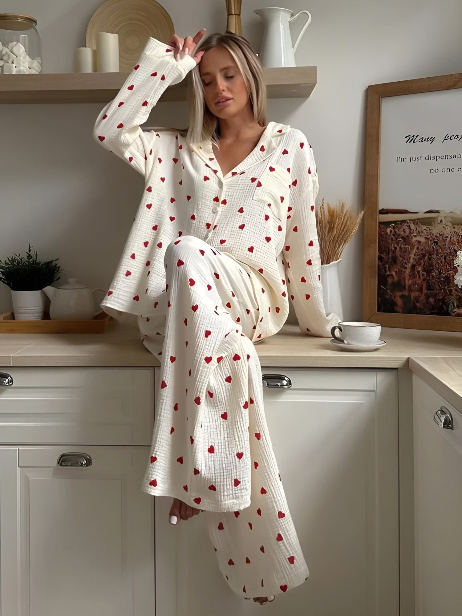 Katrin - Das ästhetische Herz-Pyjama-Set Herzen 1