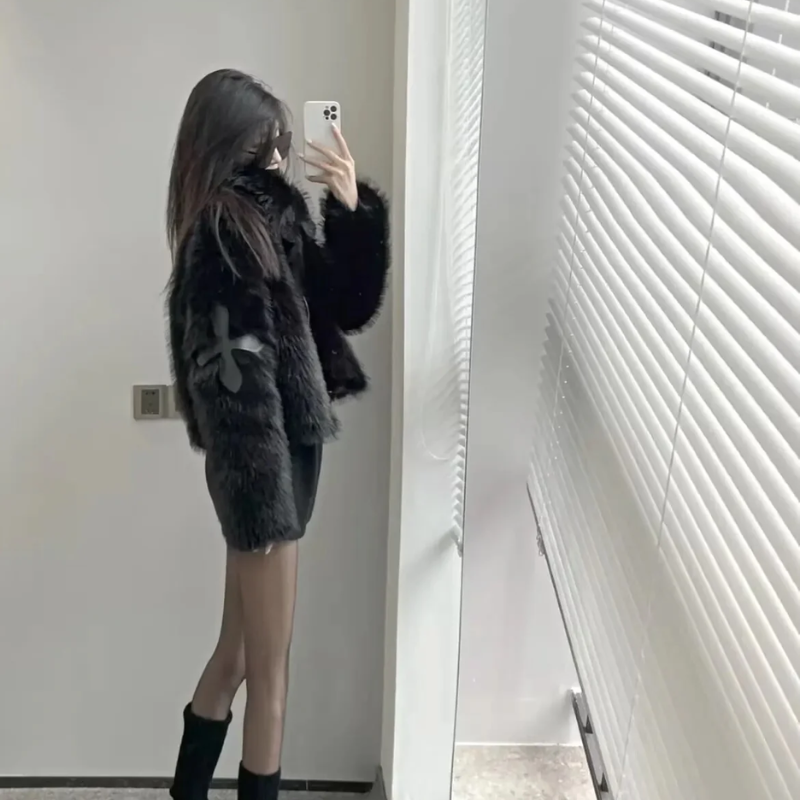 Laura - Cropped Plüsch Pelzjacke Damen Patchwork