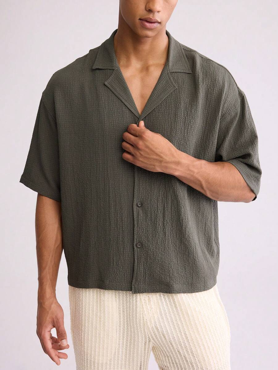 Leon – Herren Oversized Crop Hemd Seersucker Boxy Grün 1