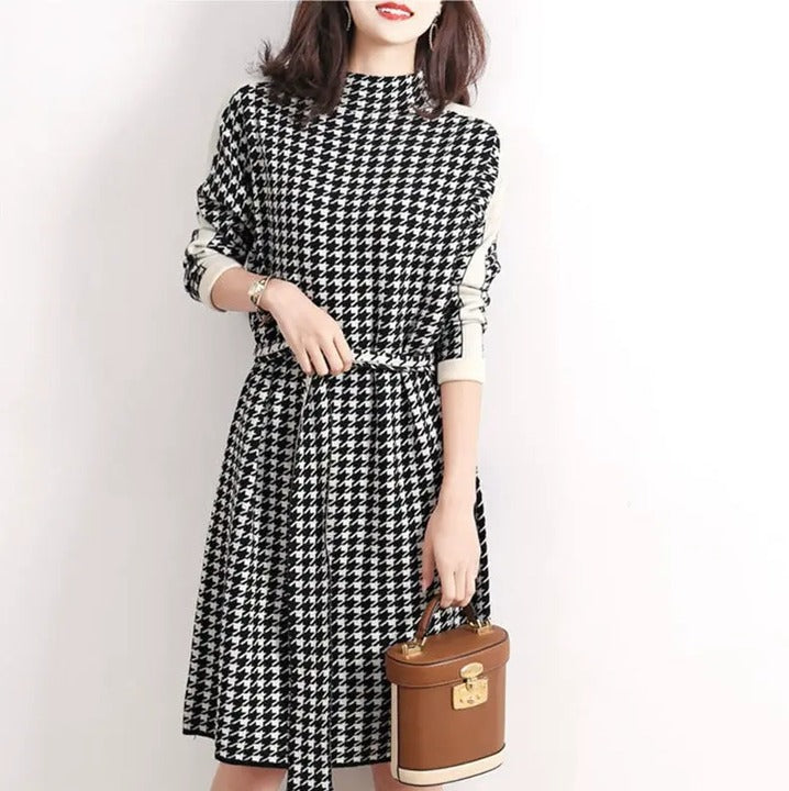 Milana - Houndstooth Rollkragenkleid