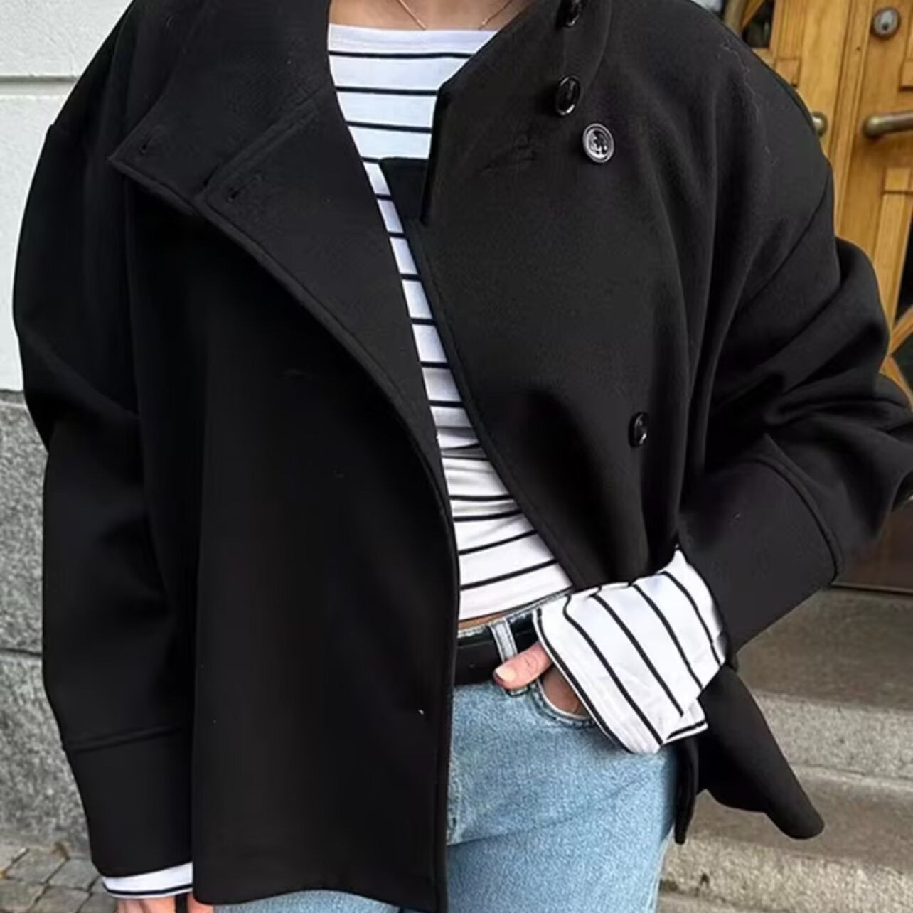 Doris – Modische Übergangsjacke Mit Hohem Stehkragen