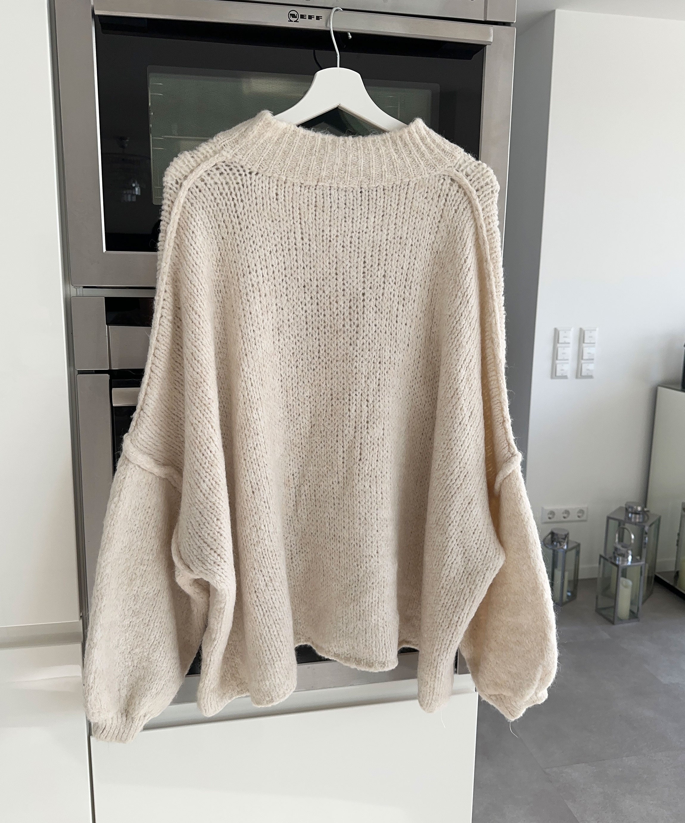 Valerie – Lässige Oversize-Strickjacke
