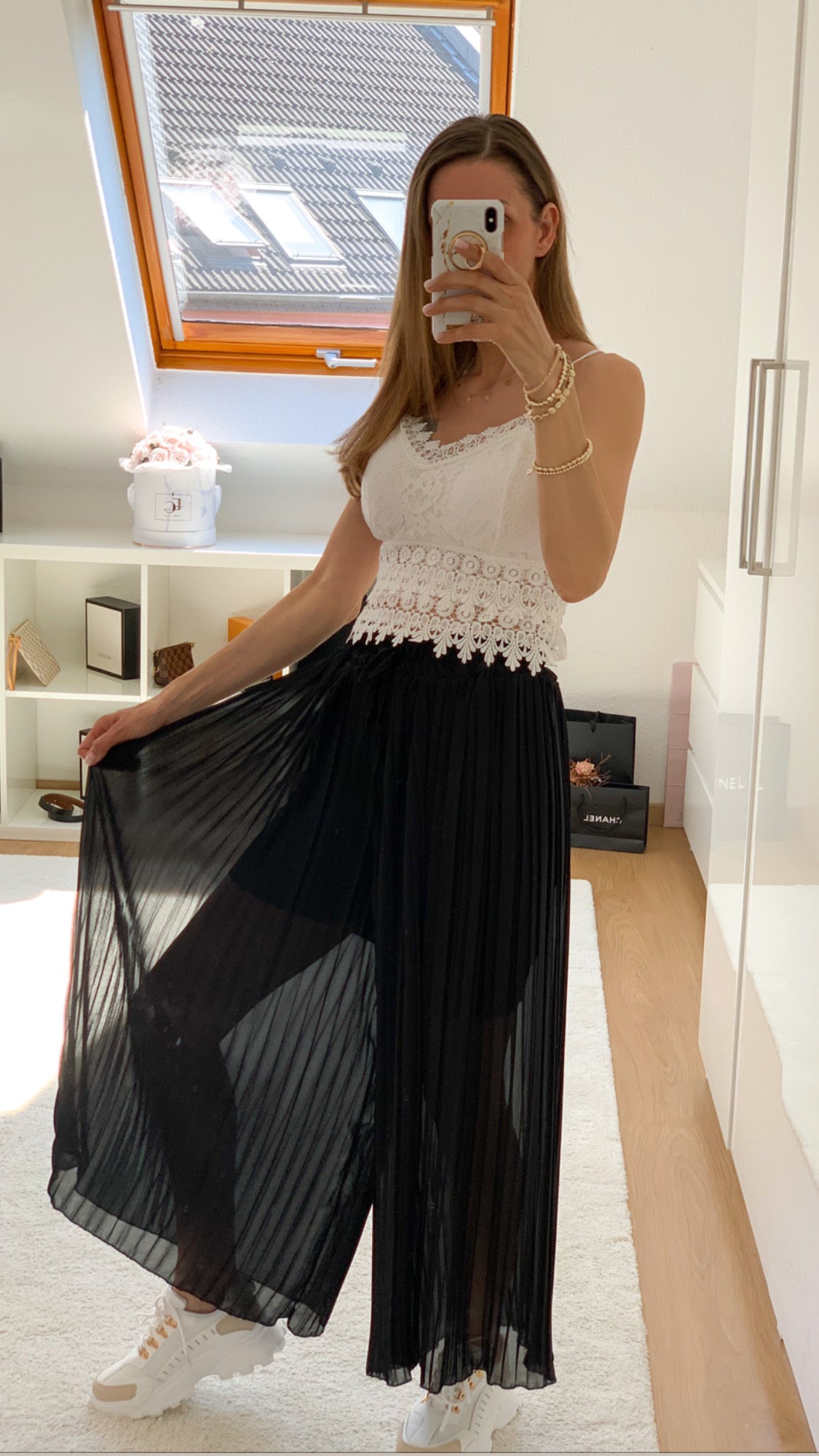 Palmira- Crop Top aus Spitze in Weiß 10