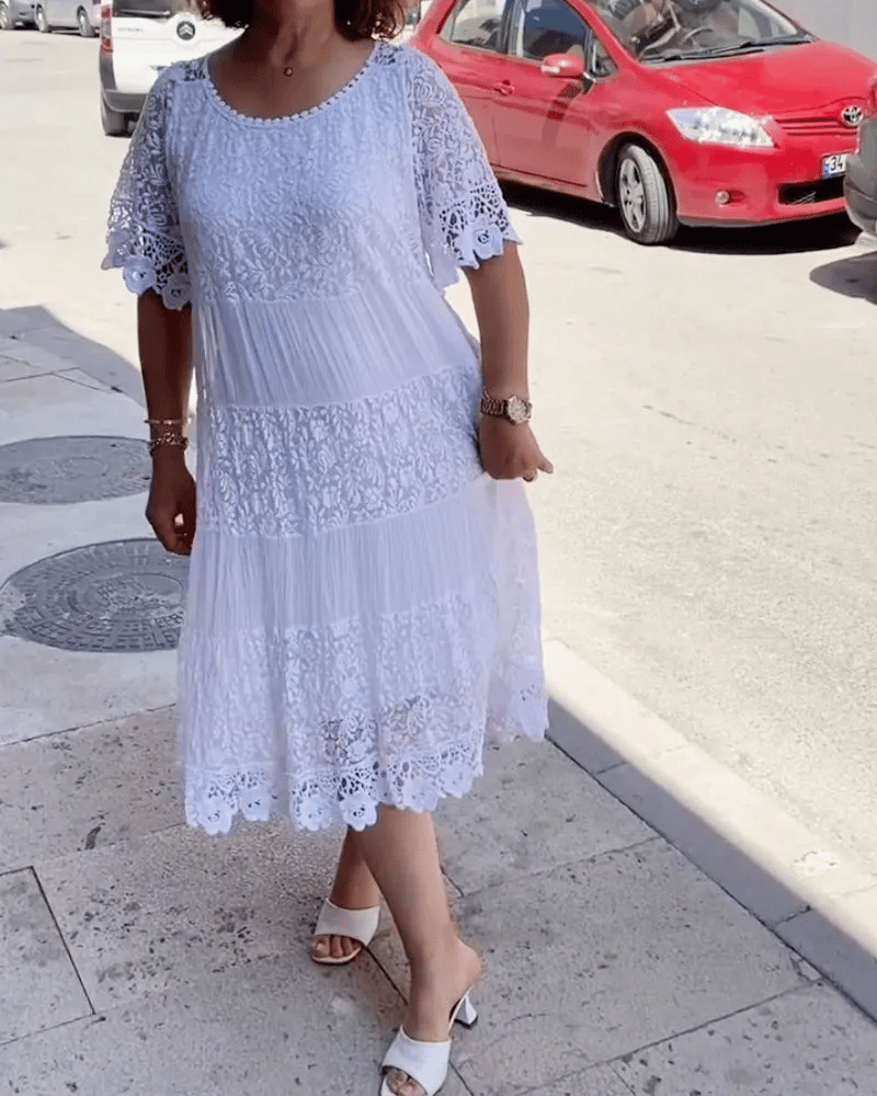 Paula- Stilvolles Kleid Mit Feiner Spitzenverzierung Weiß 1