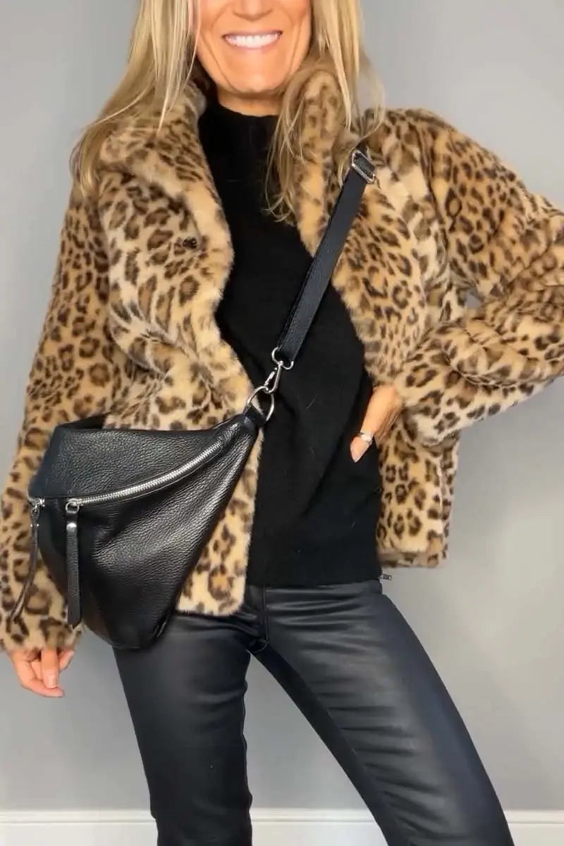 Quena - Warme Damen Kunstfell Jacke für Winter Tier Kurz