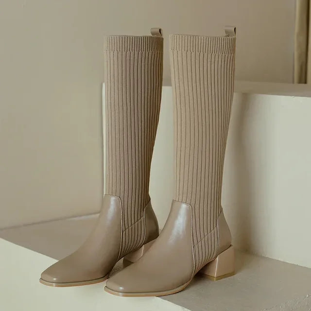 Amber - Gestrickte Langstiefel für Damen