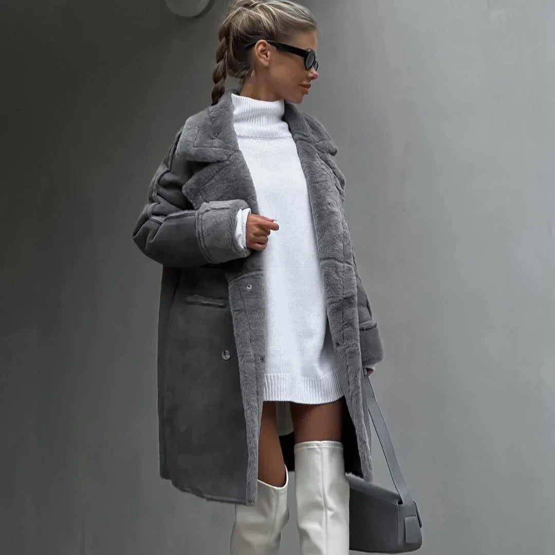 Hanna - Lockere Teddyjacke aus Lammwolle mit lässigem Kragen