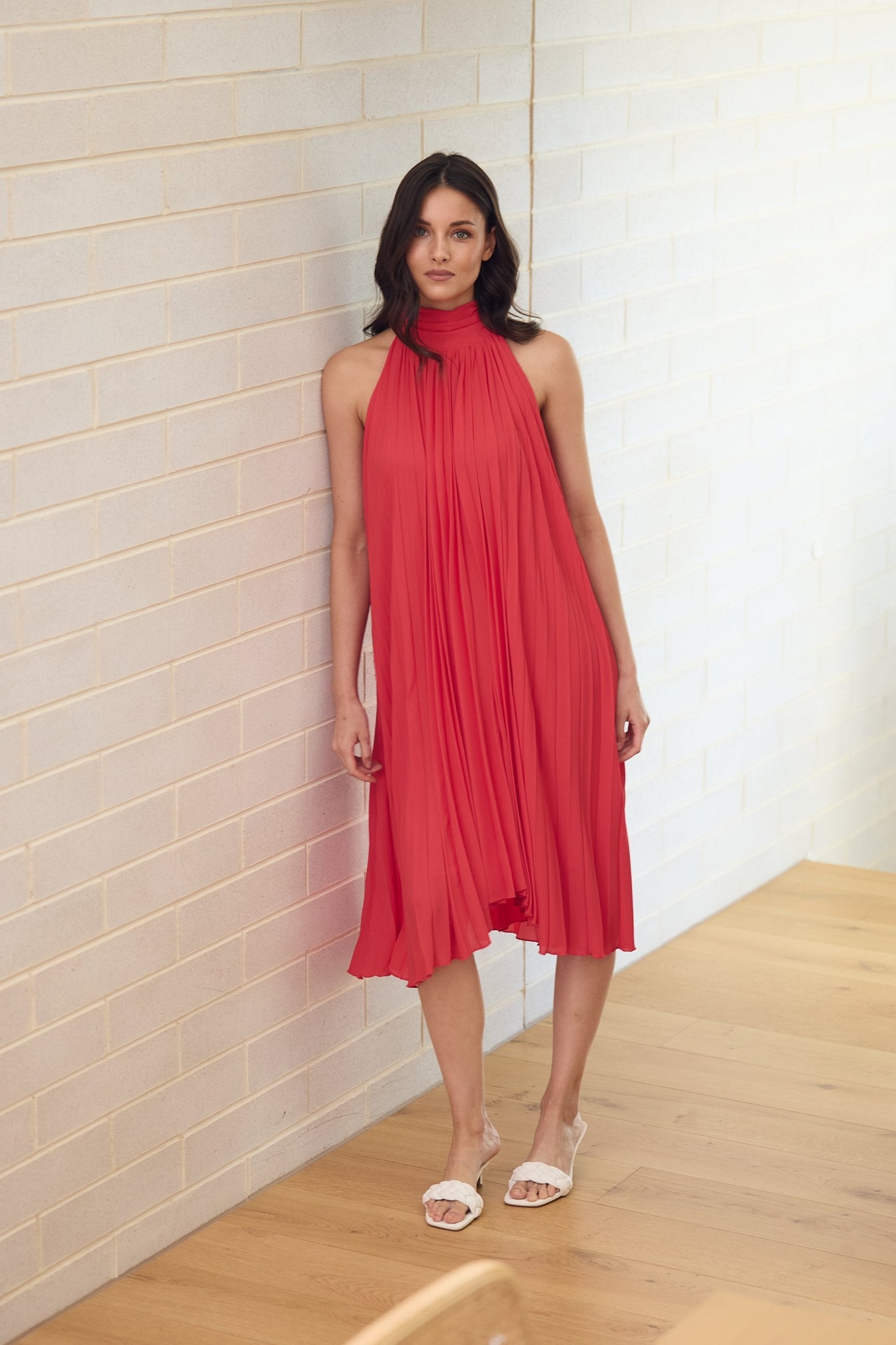 Ysabel - Elegant Pleated Dress - Rot 1
