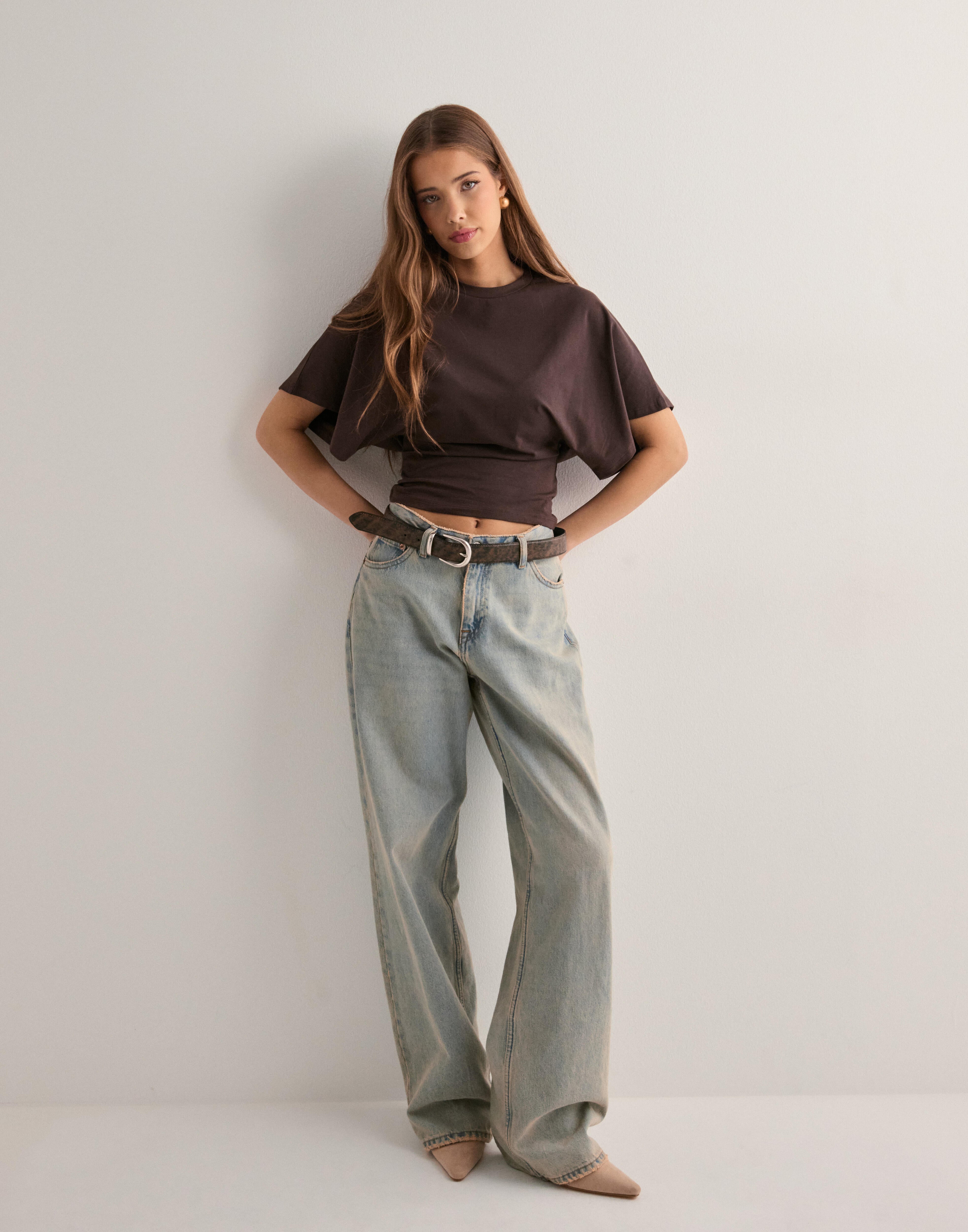 Yvette - Elegant Women's T-Shirt - Kastanienbraun 1