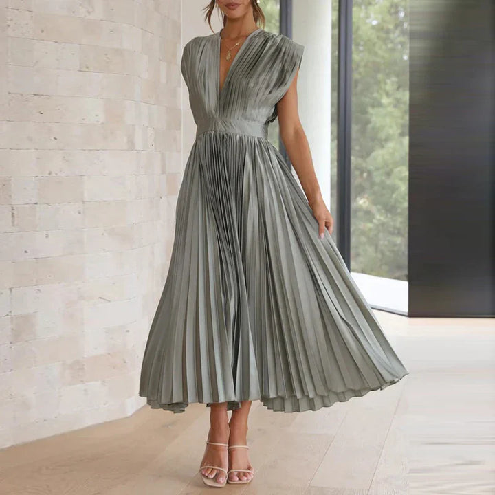 Zelia- Plissiertes Midikleid mit V-Ausschnitt und kurzen Ärmeln Grau