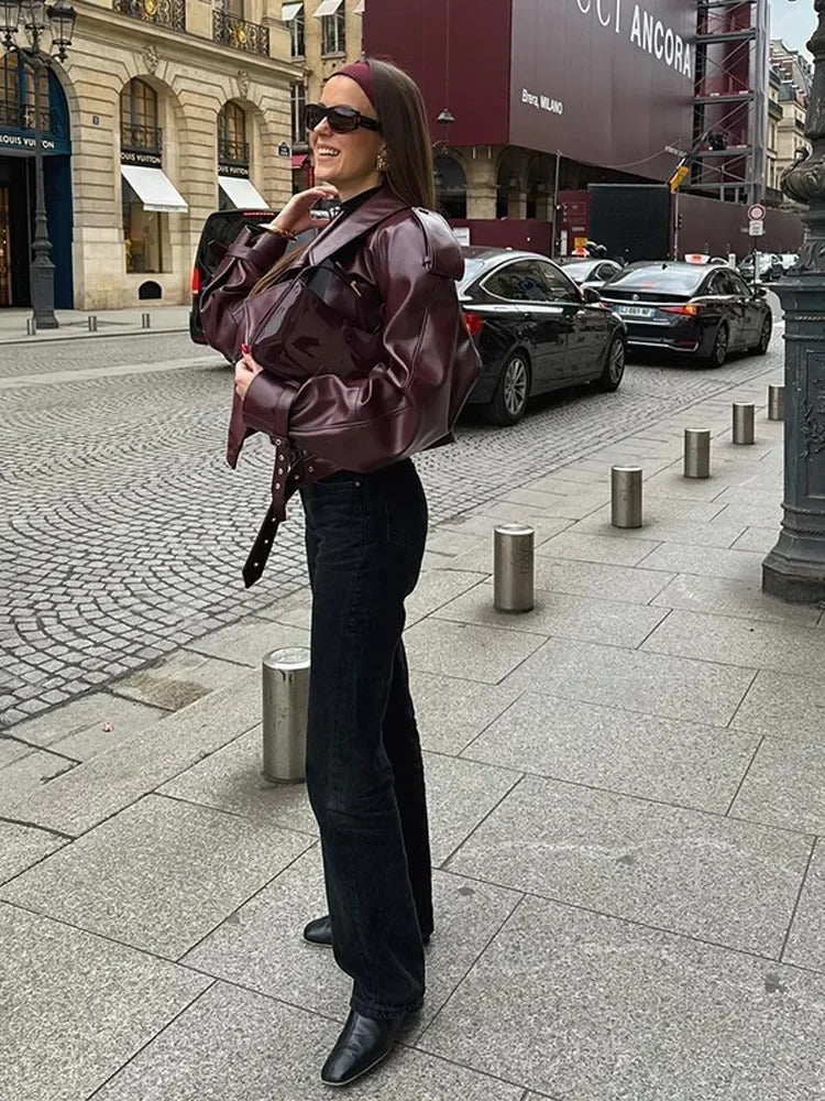 Mila - Luxuriöse rote Herbstjacke aus Leder