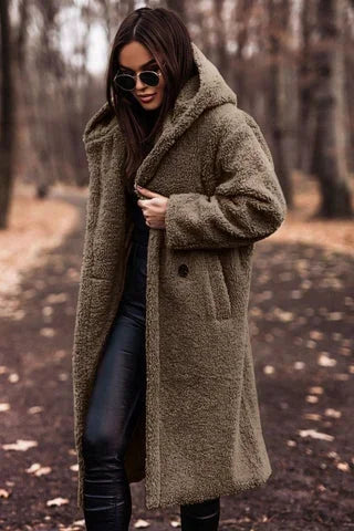 Patricia – Kuscheliger Mantel Mit Kapuze Für Damen