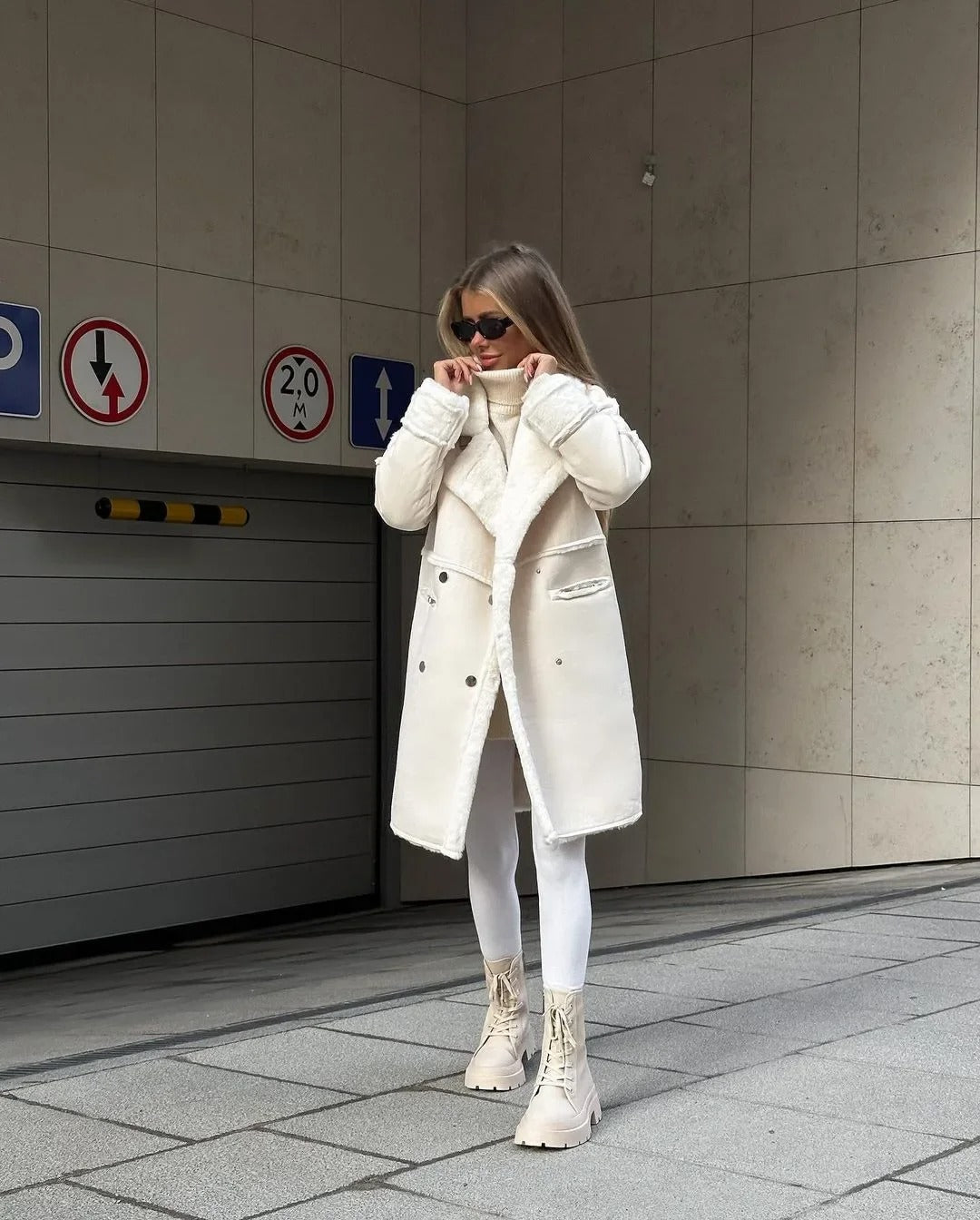 Hanna - Lockere Teddyjacke aus Lammwolle mit lässigem Kragen