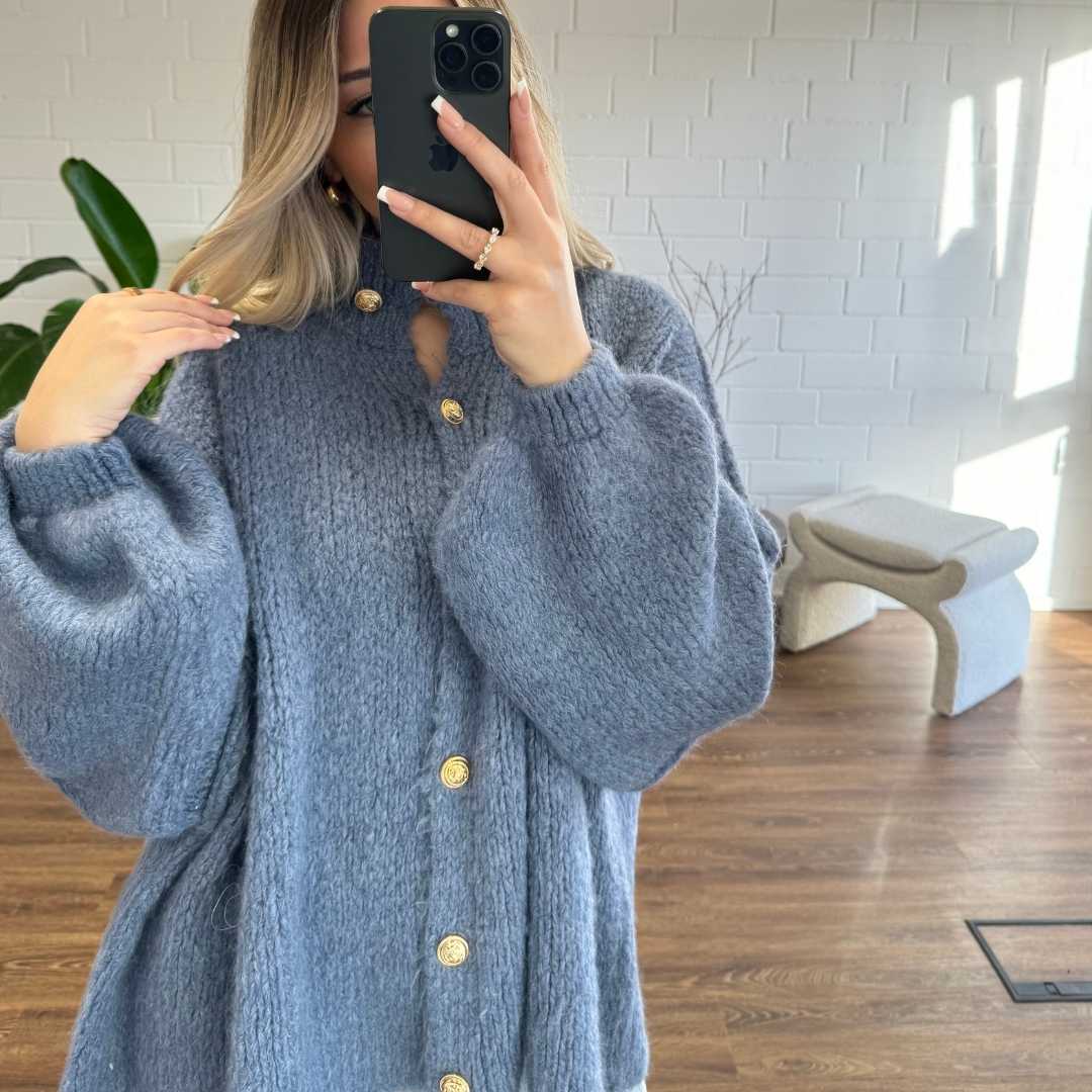 Simone - Damen Oversize Strick Cardigan mit Goldknöpfen