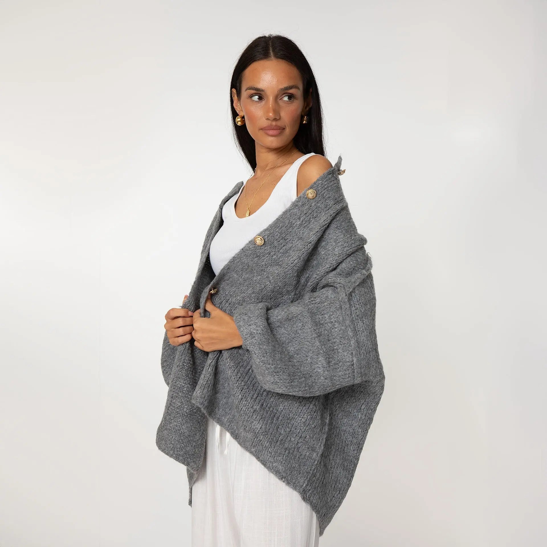 Simone - Damen Oversize Strick Cardigan mit Goldknöpfen
