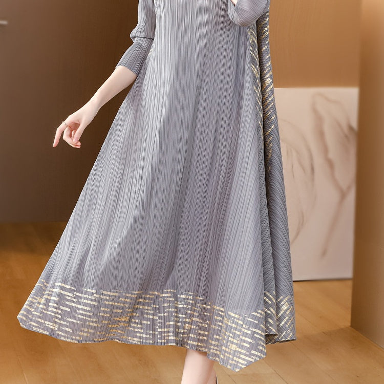 Mitzie – Flatterndes Plissiertes V-Ausschnitt Lockeres Kleid