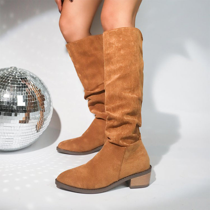 Modische und bequeme kniehohe Stiefel mit Blockabsatz