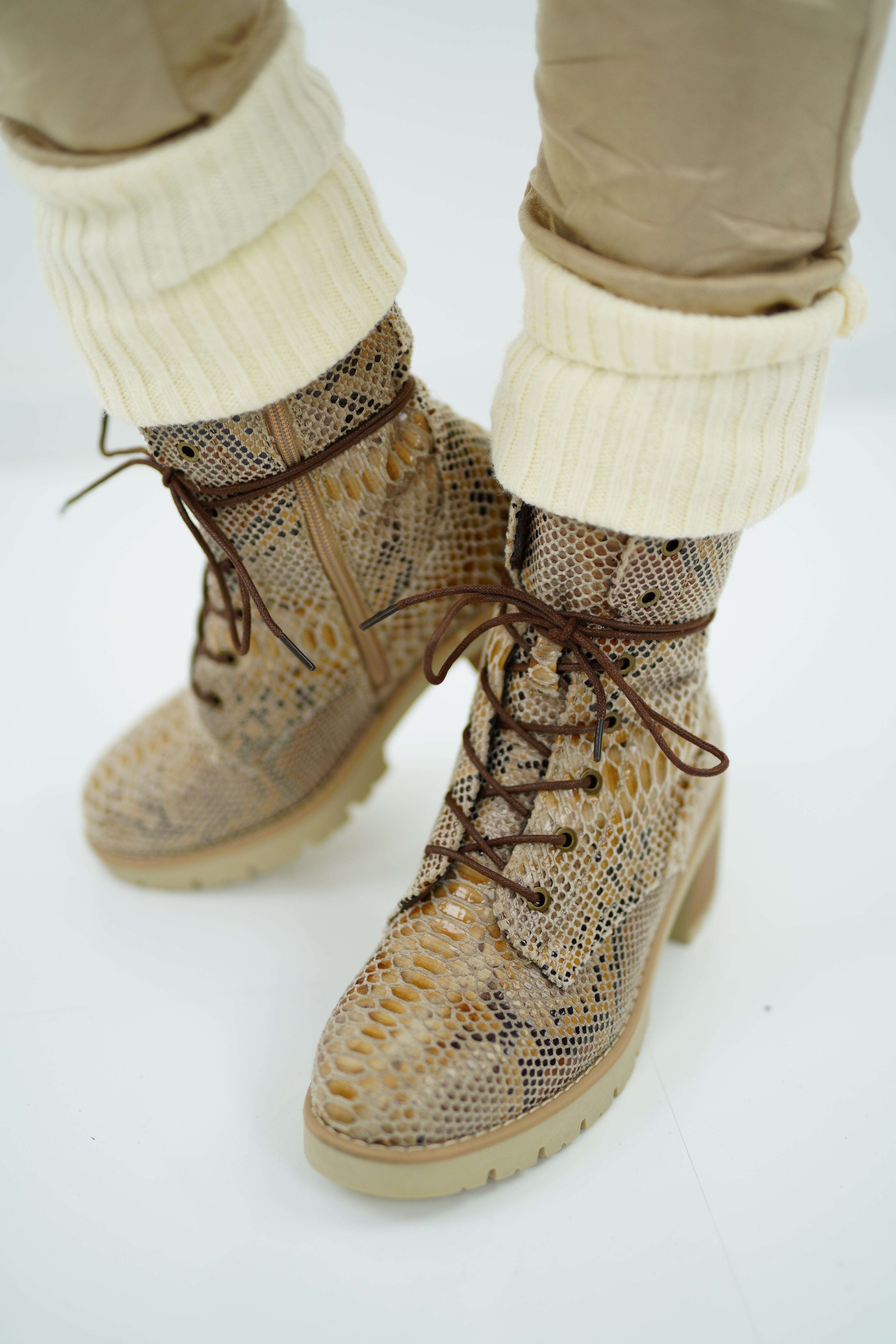 Winterschuh Boot "Snake" beige
