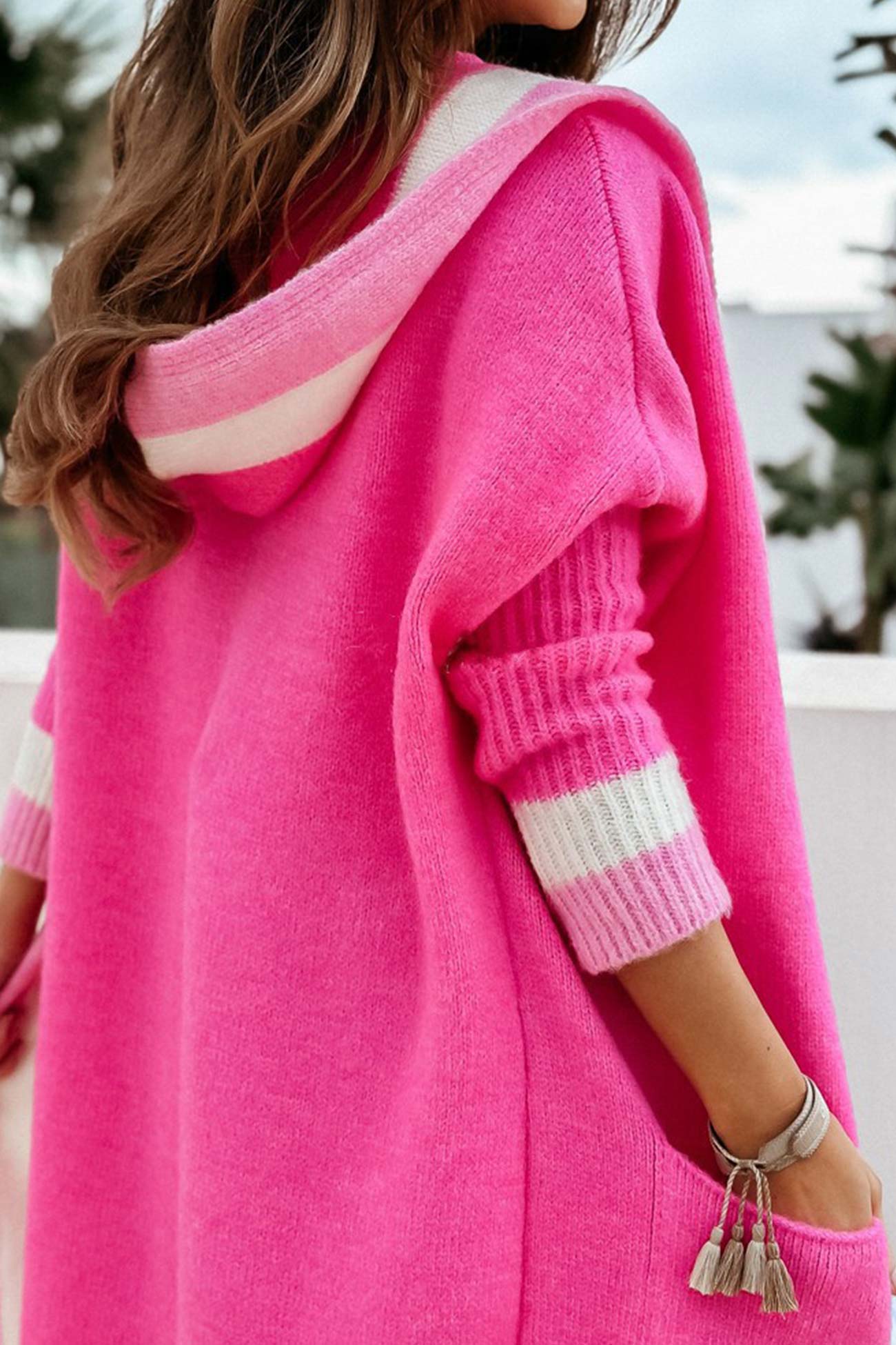 Mary - Winter Eleganz Kapuzen-Cardigan