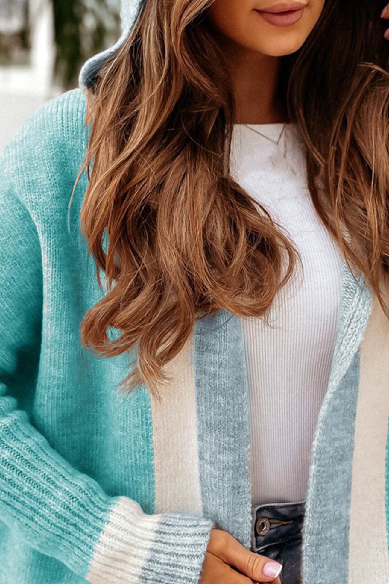 Mary - Winter Eleganz Kapuzen-Cardigan