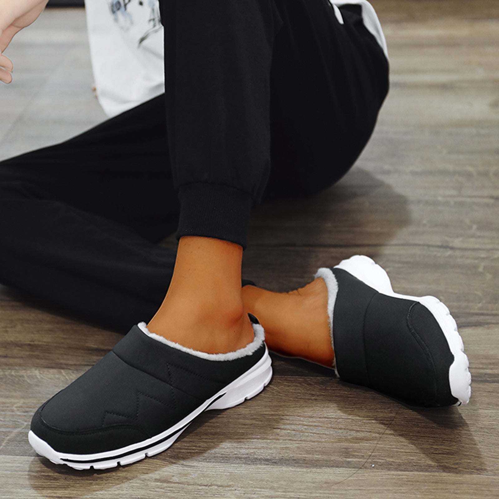 Louise - Orthopädische Schlupfschuhe Schwarz 1