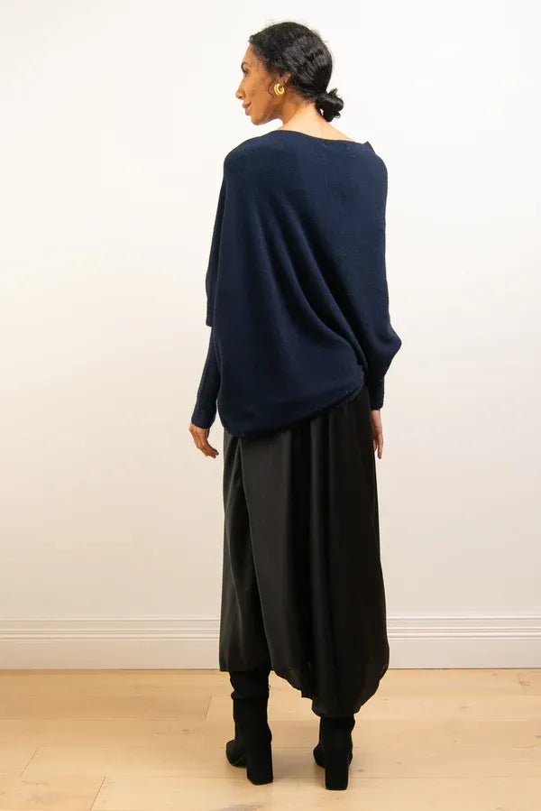 Roza - Asymmetrischer Cloud Drapierter Pullover