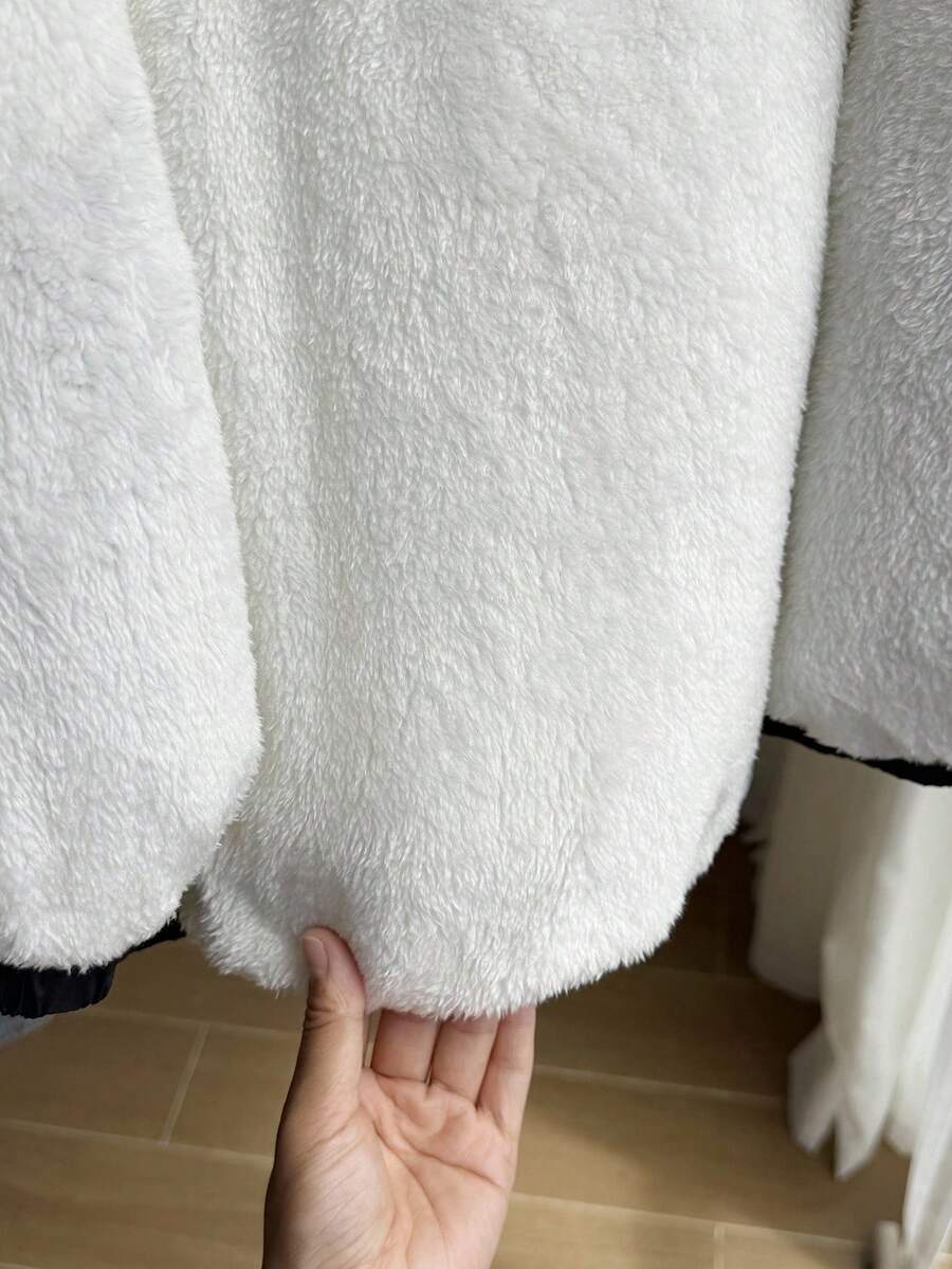Jasmin – Kurze Kapuzen-Steppjacke für Teenager