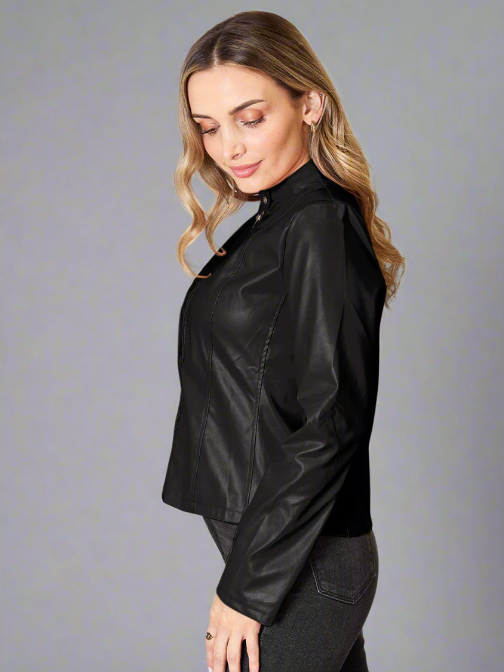 Ursula – Jacke mit Stehkragen und Reißverschluss