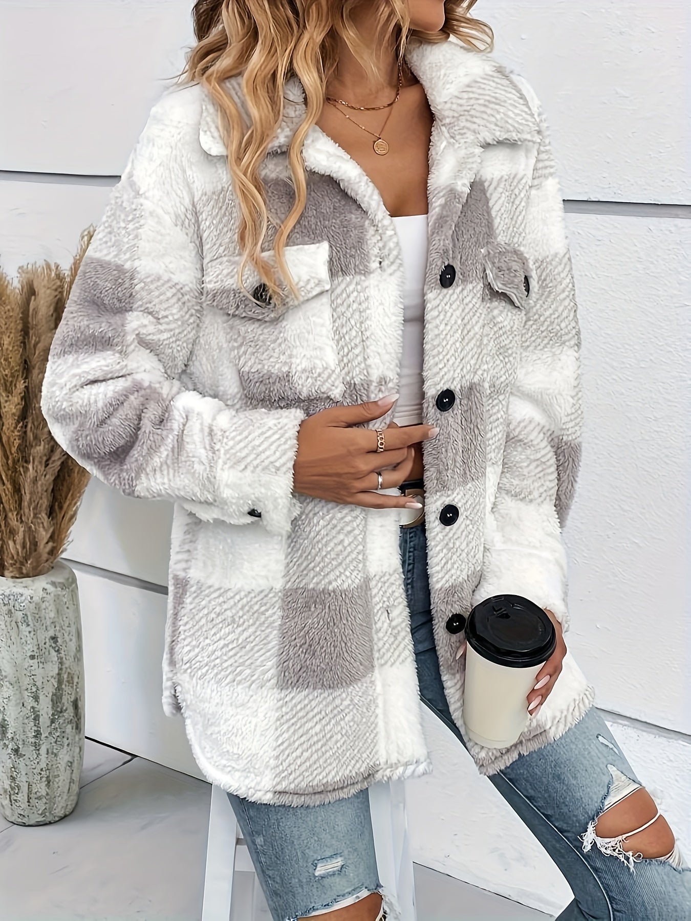 Elena – Warme Jacke mit Karomuster für Damen