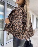 BrownLeopard - Denim-Jacke mit Leopardenmuster